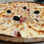 Pizza reine aux poivrons